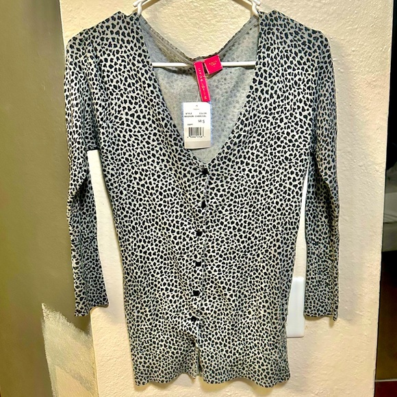 NWT Charlotte boutique Cheetah Print Black & Grey button up cardigan. - Picture 1 of 4